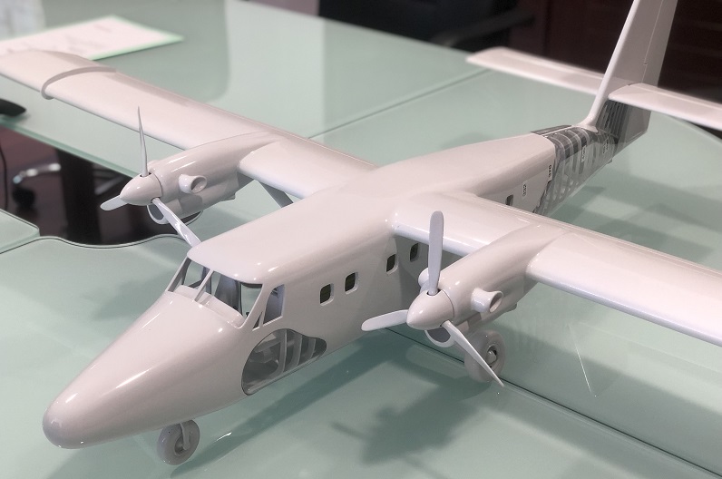 La maquette du Twin Otter d'Air Moorea produite par les avocats de la défense pour les procès.