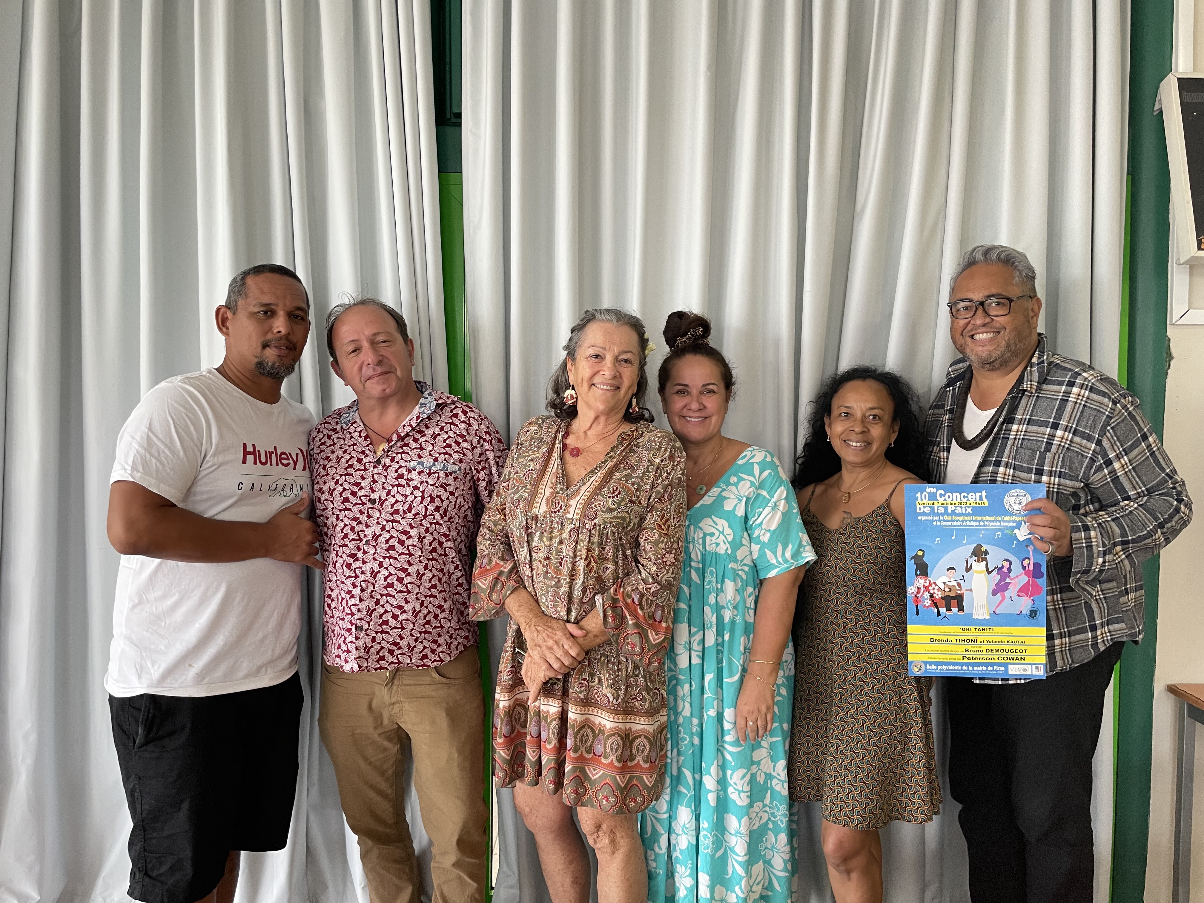 Les représentants du club Soroptimist et du CAPF (de gauche à droite) : Bruno Demougeot, Frédéric Cibard, Tita Morin, Dany Panero, Benoite Robigeau et Peterson Cowan.