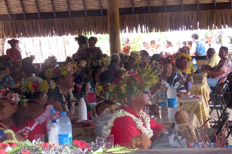 Un tāmā'ara'a pour les matahiapo de Moorea