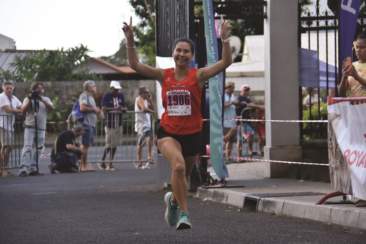 La coureuse de l'Ascep et vice-championne de Polynésie du semi-marathon, Océane Tanguy, s'est offert, samedi, sa première victoire à la Tahitienne.