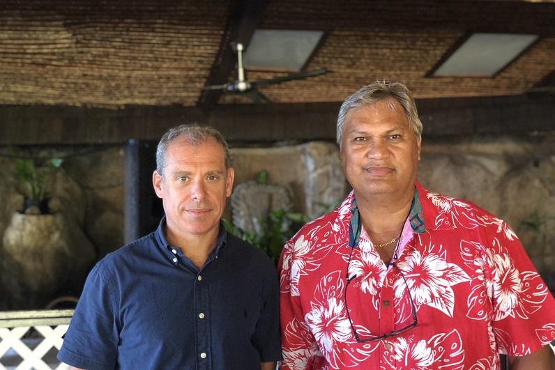 Me Gilles Jourdaine et Reynald Temarii le 21 octobre 2022.