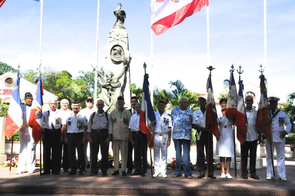 Hommage aux harkis et aux autres membres des formations supplétives de la guerre d’Algérie