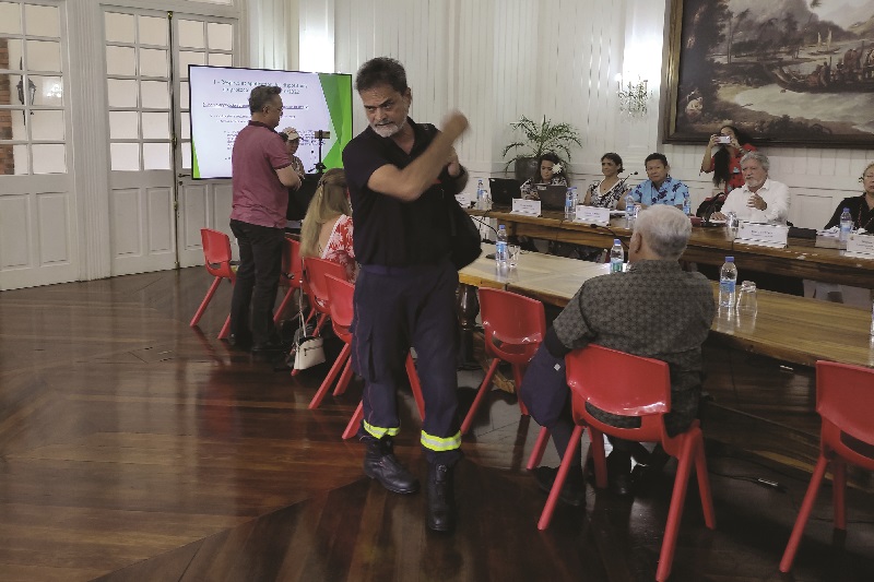 Les pompiers d'aérodrome quittent la table des négociations