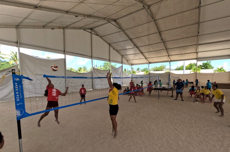 Les épreuves de volley-ball se sont déroulées place Tuvavau. ©Laurent Jindra