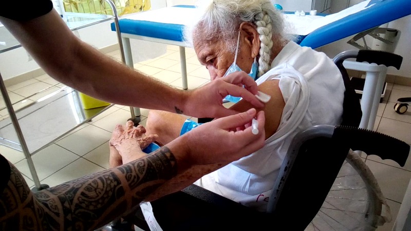 Les élus de la commission de la santé ont voté à l'unanimité, ce mercredi matin, la loi du Pays portée par Nicole Sanquer portant abrogation de la loi vaccinale. crédit photo : archives tahiti Infos