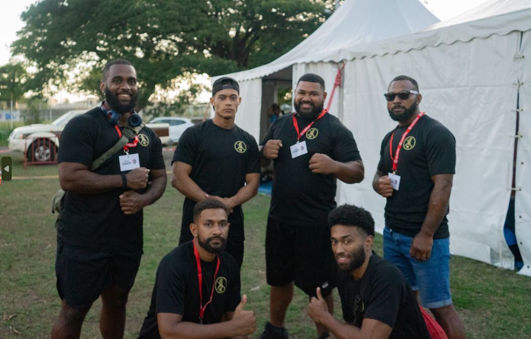 La team des Fidji invitée pour combattre trois tahitiens.  Crédit : TL