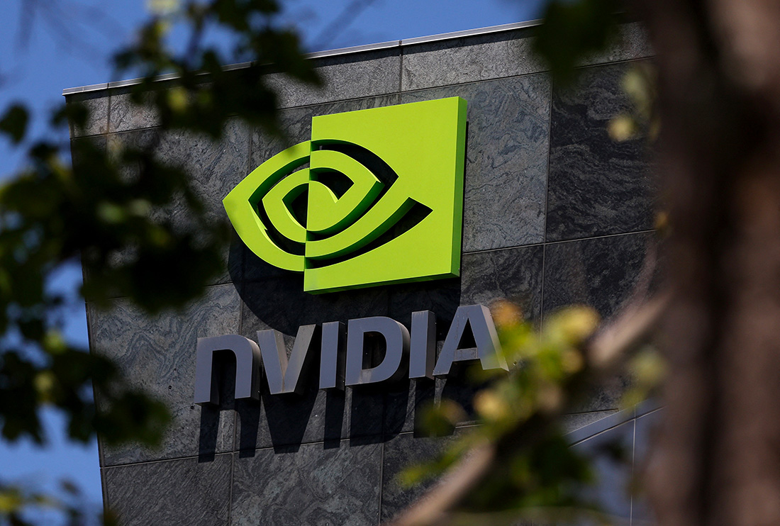 Le champion de l’IA Nvidia devient la 1ère capitalisation mondiale en Bourse