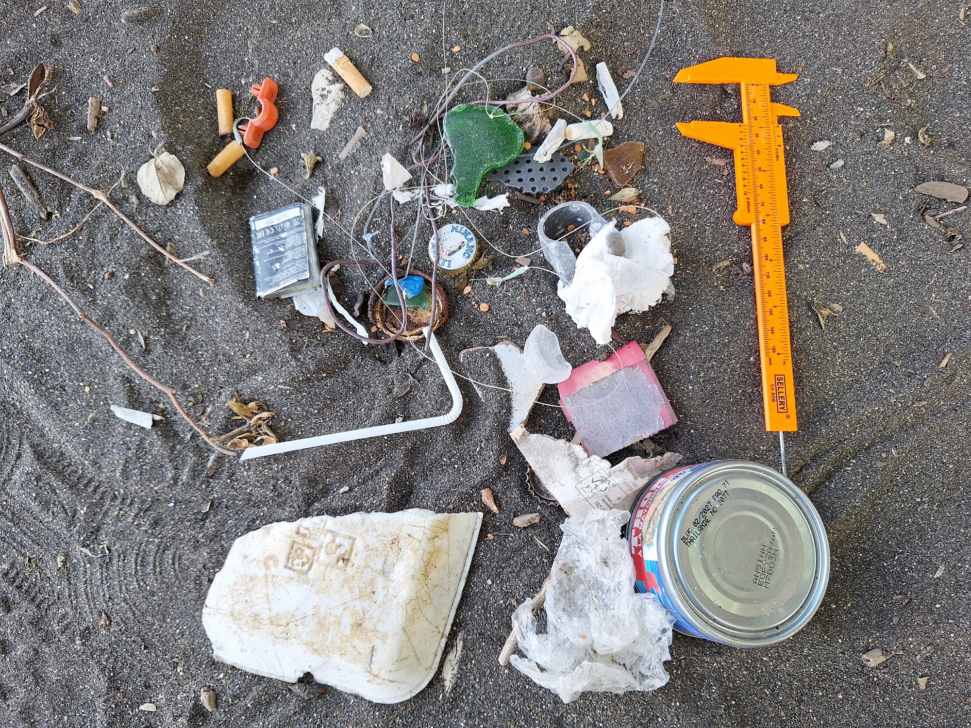 Les déchets ont été mesurés et catégorisés selon la méthode de l’Agence américaine d’observation océanique et atmosphérique (NOAA).