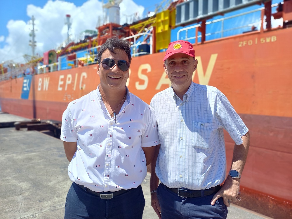 Patrick Moux, Directeur Général de ManaGaz, et Alain Pontonnier, directeur commercial & marketing de Pacific Petroleum & Services.