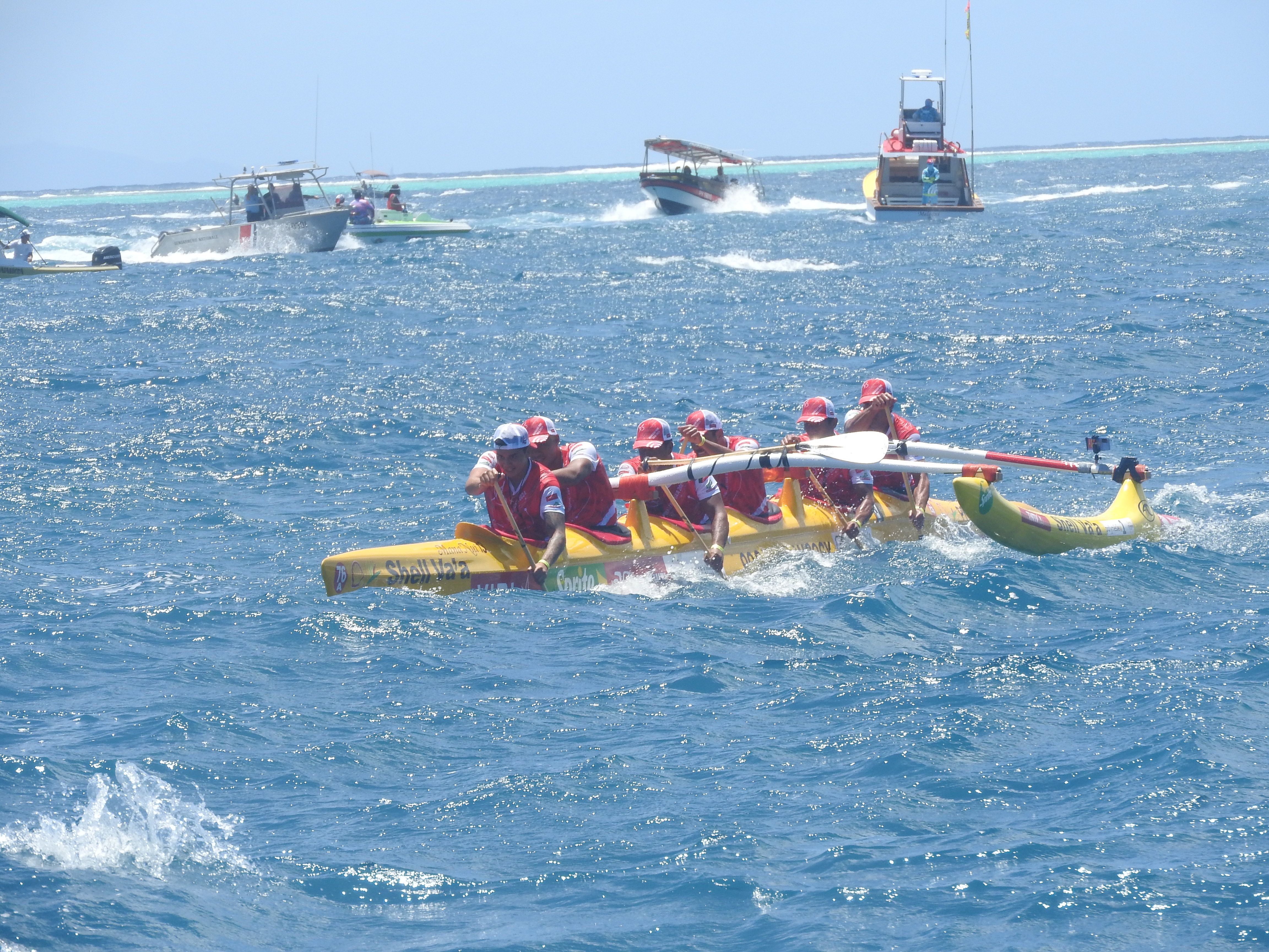 Shell Va’a bat le temps record de la deuxième étape.