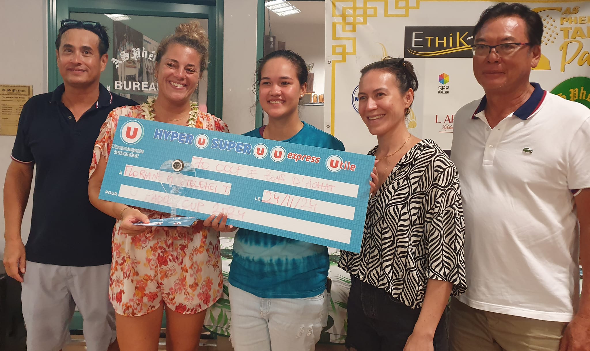 La paire Malbranque-Teururai remporte le tournoi U Padel Cup féminin.