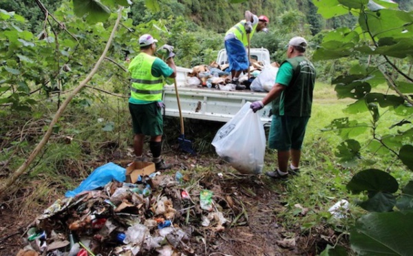 On se mobilise pour l'environnement à Moorea