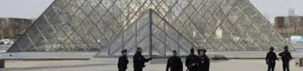 Agression "à caractère terroriste" de militaires près du Louvre