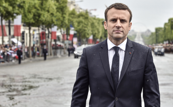 Le président Macron promet de restaurer la "confiance" et de "refonder" l'UE