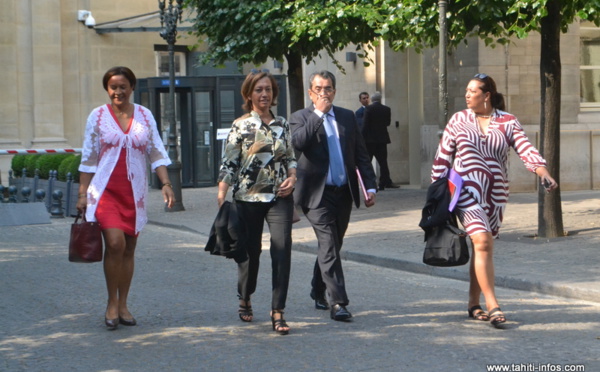 Les parlementaires Tapura font leur "rentrée" au Palais-Bourbon