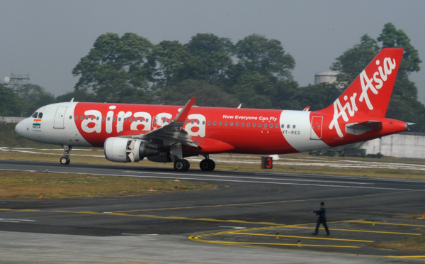 "Secoué comme une machine à laver", un vol d'AirAsia retourne en Australie