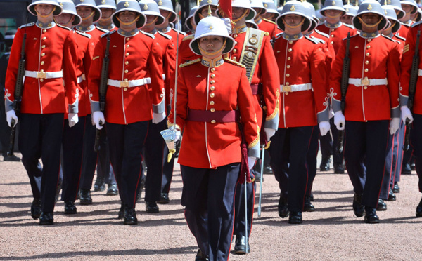 GB : une Canadienne de 24 ans dirige la garde de la reine