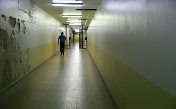 Surpopulation carcérale: le Conseil d'Etat examine le cas de Fresnes
