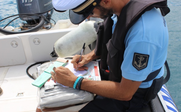 La gendarmerie sensibilise à la sécurité en mer