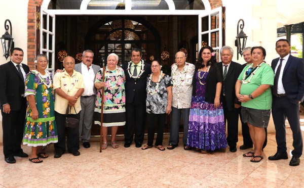 Le bureau de l’Académie tahitienne reçu à la Présidence