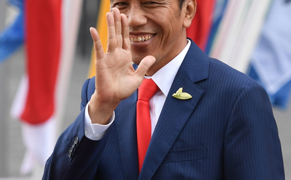 Le président indonésien ordonne à la police de tirer sur les trafiquants de drogue s'ils résistent