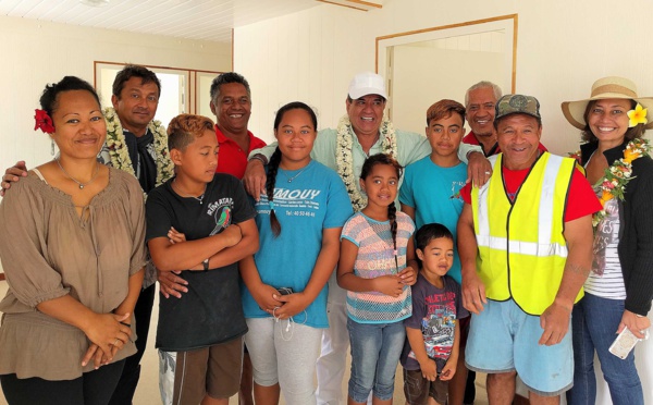 Edouard Fritch en visite à Rimatara