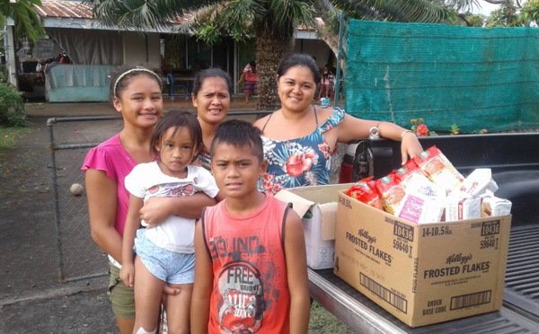 Papara : distribution de denrées alimentaires pour une vingtaine de familles