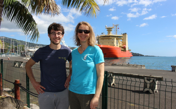 Le brise-glace scientifique Nathaniel B. Palmer vient de lever l'ancre