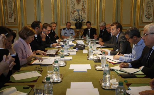 Saint-Martin et Saint-Barthélemy: Macron convoque une réunion à l'Elysée