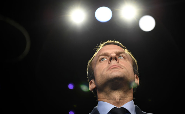 Macron assume sa sortie polémique sur les "fainéants"