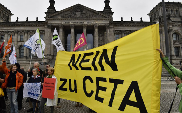 Commerce: le CETA entre en application provisoire malgré des objections