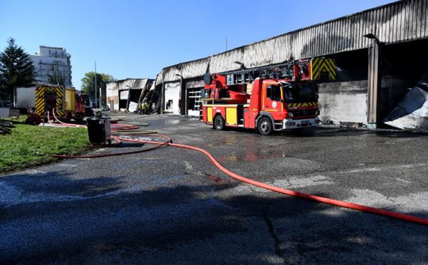 Un incendie d'origine criminelle ravage le garage de la gendarmerie de Grenoble