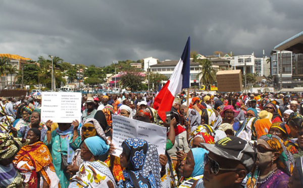Des milliers de personnes de nouveau dans la rue contre la gratuité du visa entre Mayotte et les Comores