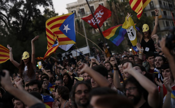 Catalogne: les étudiants dans la rue, appels au civisme