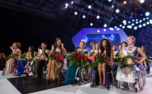 "Toutes gagnantes" au premier concours Miss Monde en fauteuil roulant