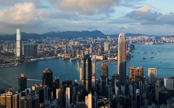 Hong Kong: un gratte-ciel vendu au prix record de 5,15 milliards de dollars