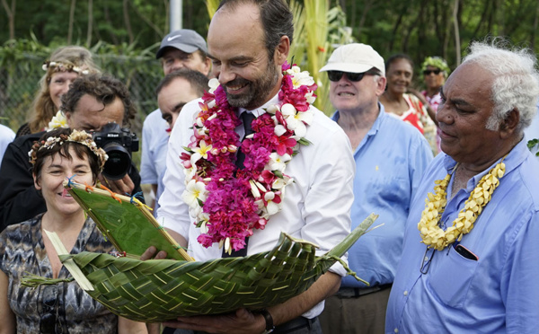 N-Calédonie: la visite du Premier ministre à Lifou polluée par des boulettes de mazout