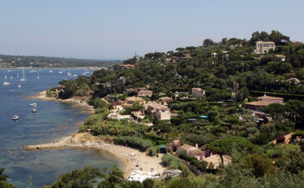 Côte d'Azur: sous la splendeur des villas, l'ombre des affaires louches