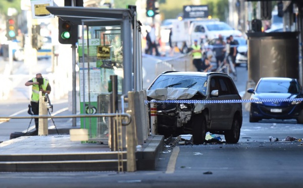 Voiture bélier à Melbourne: 19 blessés, pas de lien à ce stade avec le terrorisme