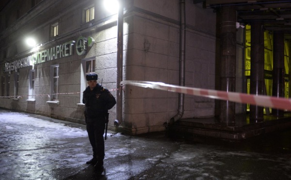 Poutine qualifie d'"acte terroriste" l'explosion de Saint-Pétersbourg