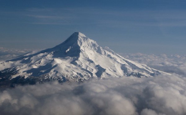 Un alpiniste tué dans une chute spectaculaire au Mont Hood en Oregon