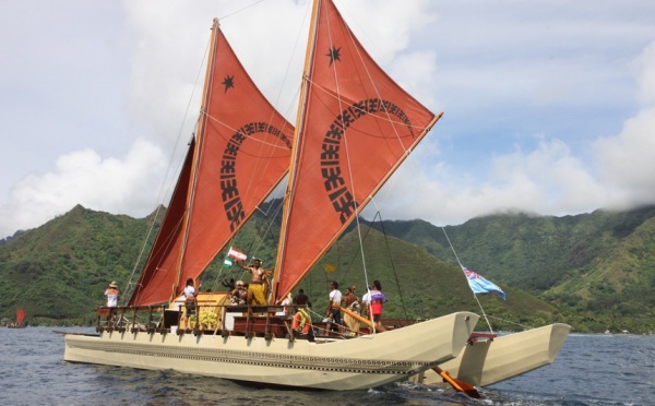 TARAVU: arrivée à Moorea Papetoai...le tout en images