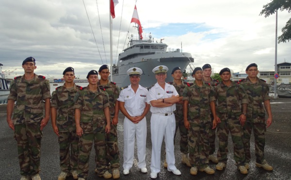 Neuf fusiliers marins formés à Tahiti