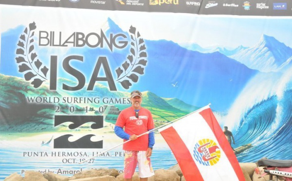 3ème journée de compétition pour la sélection Tahitienne de Surf, en déplacement au Péru, Hira Teriinatoofa se qualifie pour le 4e Round !