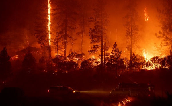 Un nouvel incendie fait rage dans les forêts du nord de la Californie