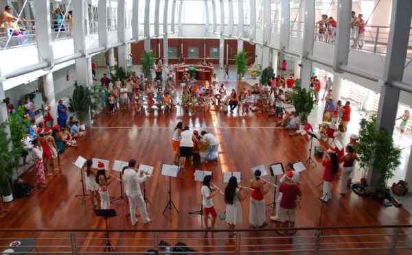 Concert dans le grand hall du nouvel hôpital De la musique et de la joie pour les enfants malades !