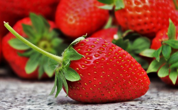 Mystère des fraises piégées en Australie: Woolworths ne vend plus d'aiguilles