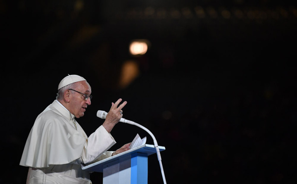 Scandales sexuels: le pape accepte la démission de deux autres évêques chiliens