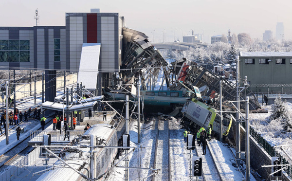 Turquie: 9 morts et 47 blessés dans un accident de train à Ankara