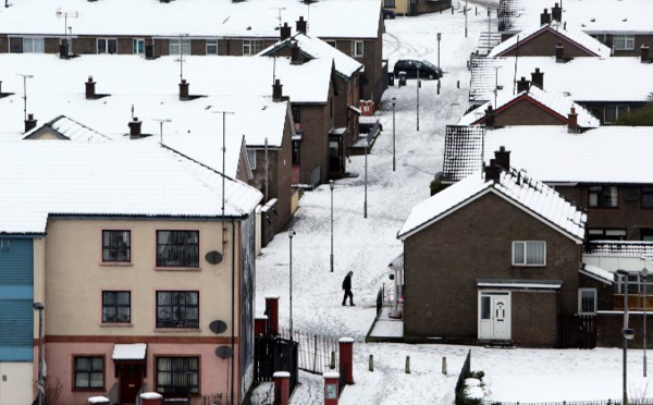 Le Brexit et une bombe ravivent la crainte des "Troubles" à Londonderry